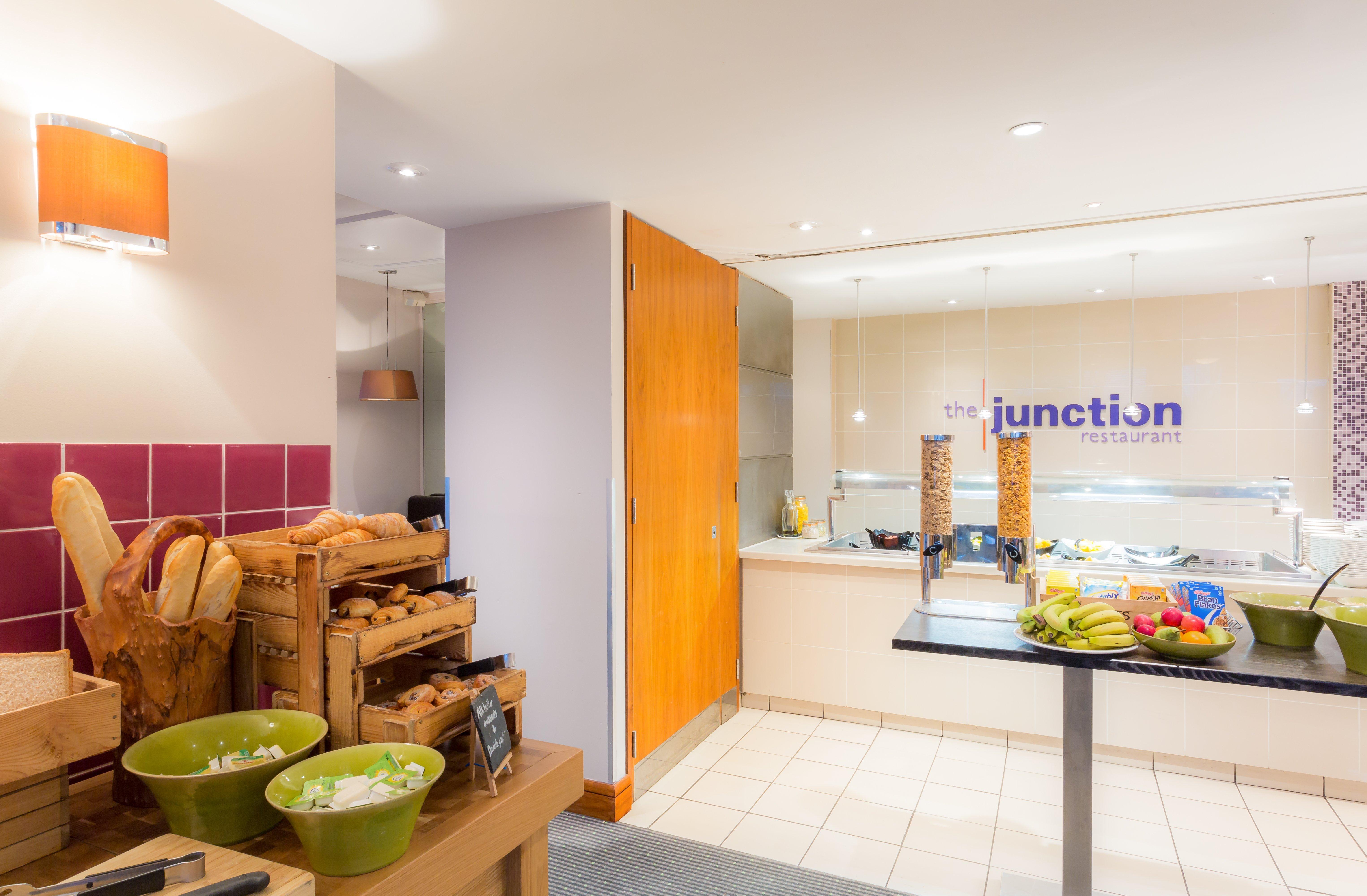 Holiday Inn Cambridge By Ihg Girton  Zewnętrze zdjęcie