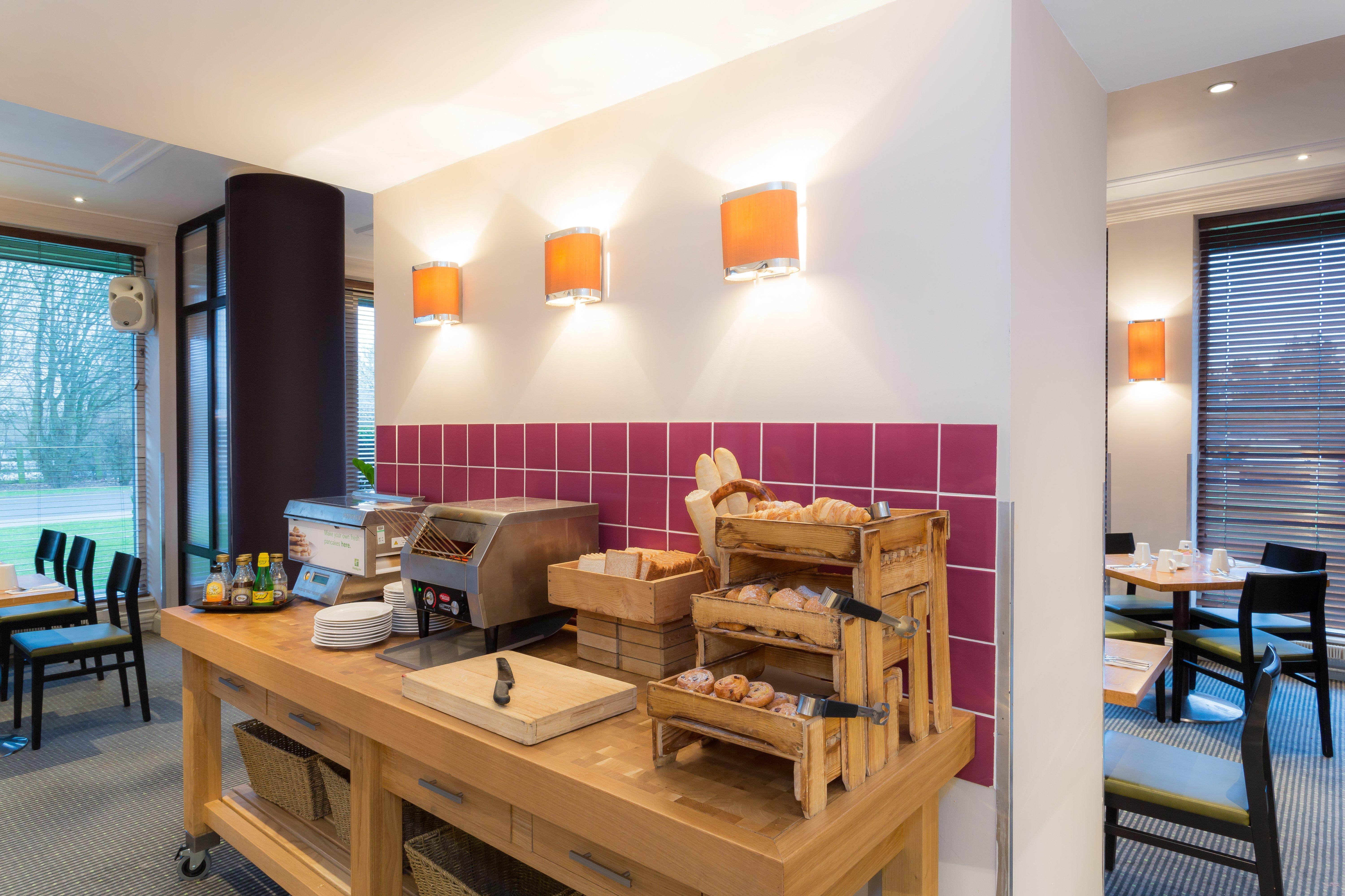 Holiday Inn Cambridge By Ihg Girton  Zewnętrze zdjęcie